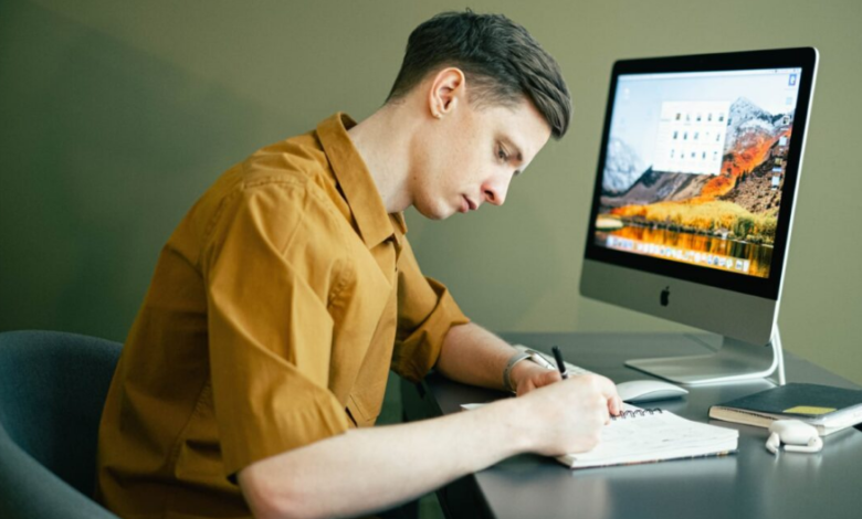 Work Smarter, Not Harder: Best Low-Cost Online Tools for Remote Workers
