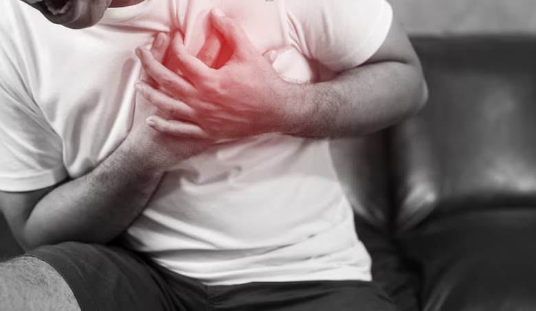 How to Tell If Your Heart Palpitations Are Dangerous, According to Cardiologists
